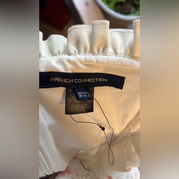 French Connection White Ruffle Top - Picture 4 of 6